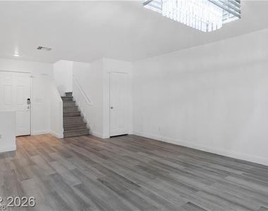 6109 Brenneman Street - Photo Thumbnail 4