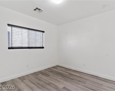 6109 Brenneman Street - Photo Thumbnail 23