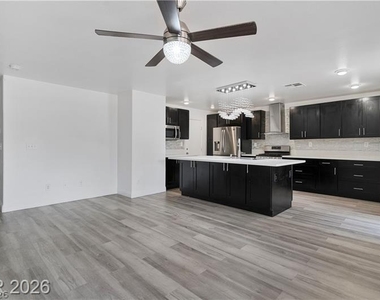 6109 Brenneman Street - Photo Thumbnail 12