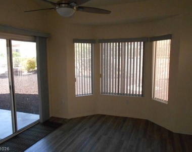 10313 Long Leaf Place - Photo Thumbnail 5