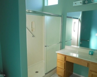 10313 Long Leaf Place - Photo Thumbnail 8