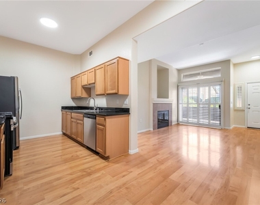 8805 Jeffreys Street - Photo Thumbnail 8