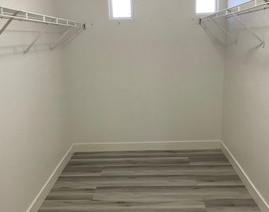 7112 Bird Cherry Street - Photo Thumbnail 10