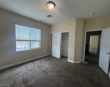 7811 Stroh Lane - Photo Thumbnail 8