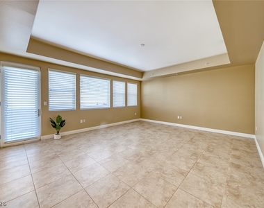 64 Strada Principale - Photo Thumbnail 9