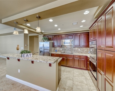 64 Strada Principale - Photo Thumbnail 15