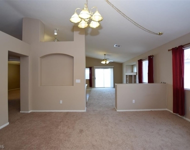 1024 Clover Tip Court - Photo Thumbnail 7