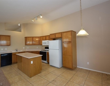 1024 Clover Tip Court - Photo Thumbnail 14
