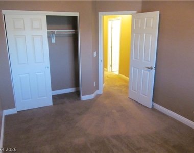 7560 Nicklin Street - Photo Thumbnail 16
