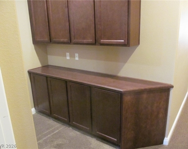 7560 Nicklin Street - Photo Thumbnail 10