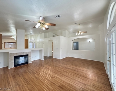 8009 Sierra Largo Drive - Photo Thumbnail 3