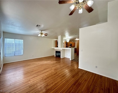 8009 Sierra Largo Drive - Photo Thumbnail 4
