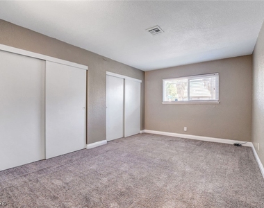 4367 S Mojave Road - Photo Thumbnail 36