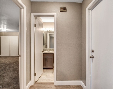 4367 S Mojave Road - Photo Thumbnail 26