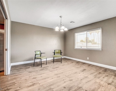 4367 S Mojave Road - Photo Thumbnail 10