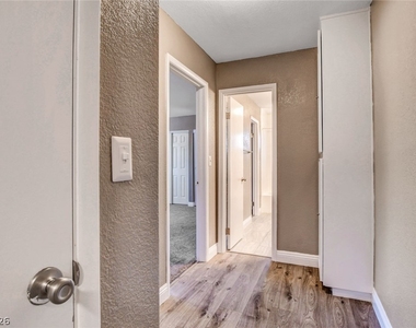4367 S Mojave Road - Photo Thumbnail 35