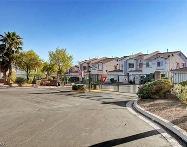 3290 Dragon Fly Street - Photo Thumbnail 59