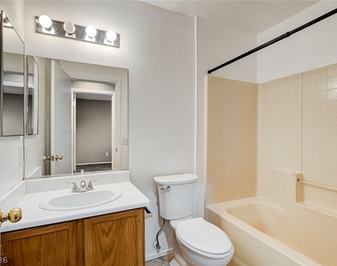 3290 Dragon Fly Street - Photo Thumbnail 35