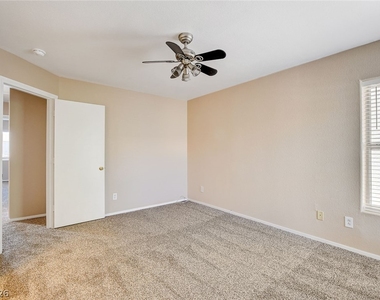 3290 Dragon Fly Street - Photo Thumbnail 28