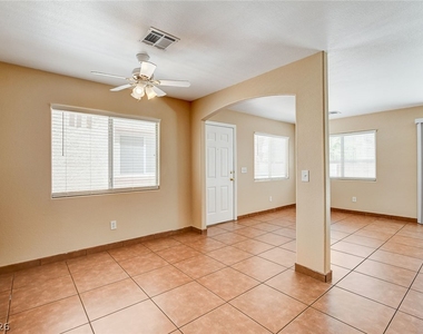 3290 Dragon Fly Street - Photo Thumbnail 14