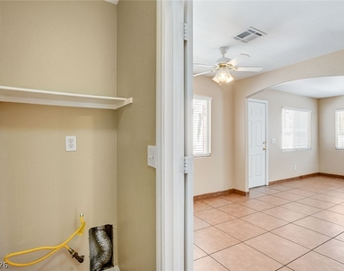 3290 Dragon Fly Street - Photo Thumbnail 24