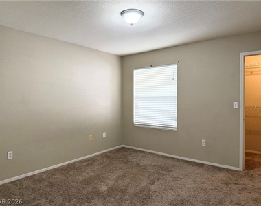 555 E Silverado Ranch Boulevard - Photo Thumbnail 12
