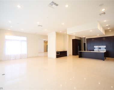 7518 Yonie Court - Photo Thumbnail 3