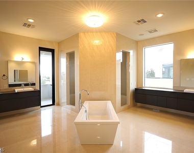 7518 Yonie Court - Photo Thumbnail 9