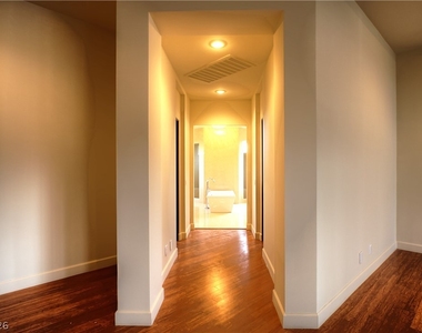 7518 Yonie Court - Photo Thumbnail 8