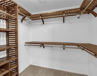 8915 Sandy Slate Way - Photo Thumbnail 20