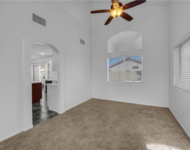 8915 Sandy Slate Way - Photo Thumbnail 8