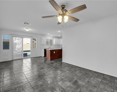 8915 Sandy Slate Way - Photo Thumbnail 14
