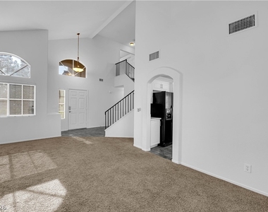 8915 Sandy Slate Way - Photo Thumbnail 7