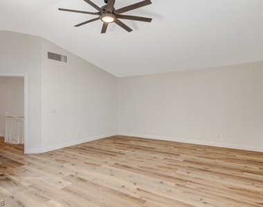 2905 Saint Kitts Court - Photo Thumbnail 25