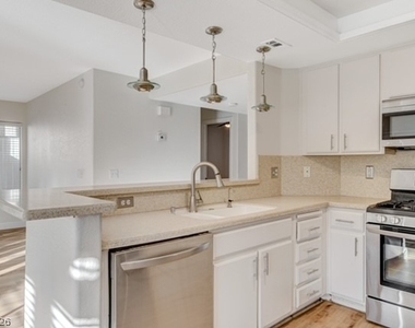 2905 Saint Kitts Court - Photo Thumbnail 14