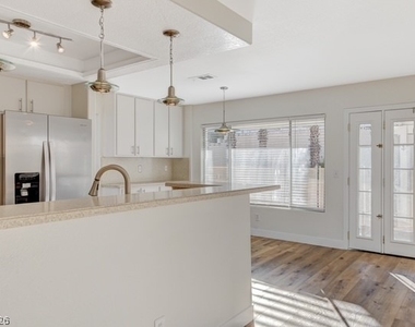 2905 Saint Kitts Court - Photo Thumbnail 16