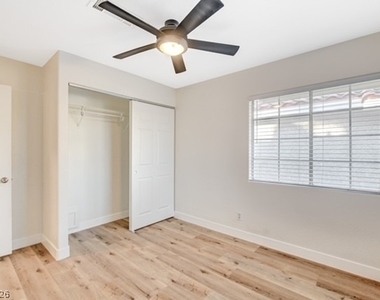 2905 Saint Kitts Court - Photo Thumbnail 37