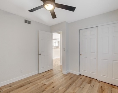 2905 Saint Kitts Court - Photo Thumbnail 19