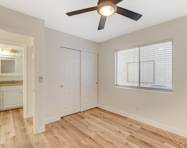 2905 Saint Kitts Court - Photo Thumbnail 18