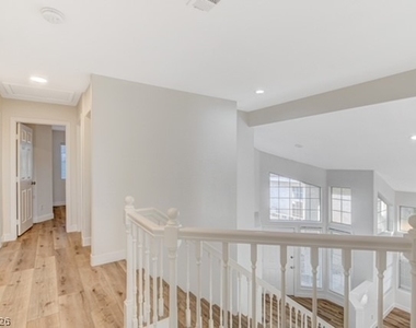 2905 Saint Kitts Court - Photo Thumbnail 31