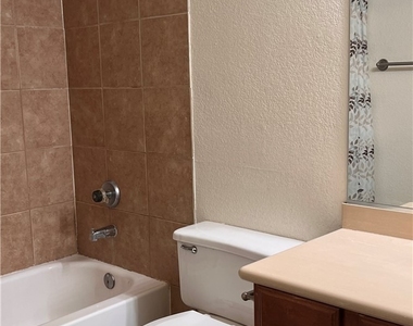 8455 W Sahara Avenue - Photo Thumbnail 11