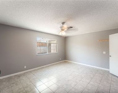4268 Hampshire Circle - Photo Thumbnail 23