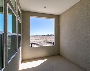 2498 Indigo Mountain Street - Photo Thumbnail 20