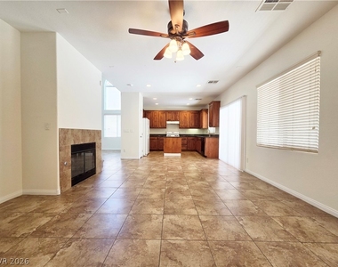 5516 Grey Pointe Street - Photo Thumbnail 6