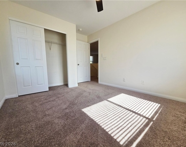 5516 Grey Pointe Street - Photo Thumbnail 17