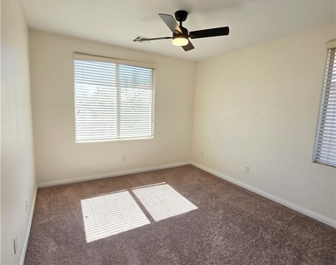 5516 Grey Pointe Street - Photo Thumbnail 20