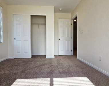 5516 Grey Pointe Street - Photo Thumbnail 18