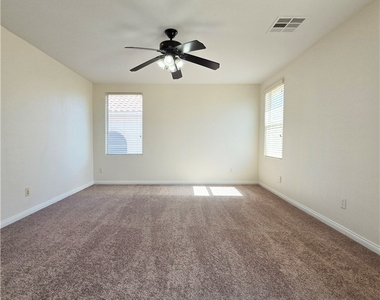 5516 Grey Pointe Street - Photo Thumbnail 12
