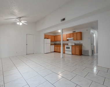 5198 Greene Lane - Photo Thumbnail 9