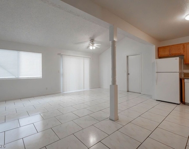 5198 Greene Lane - Photo Thumbnail 7